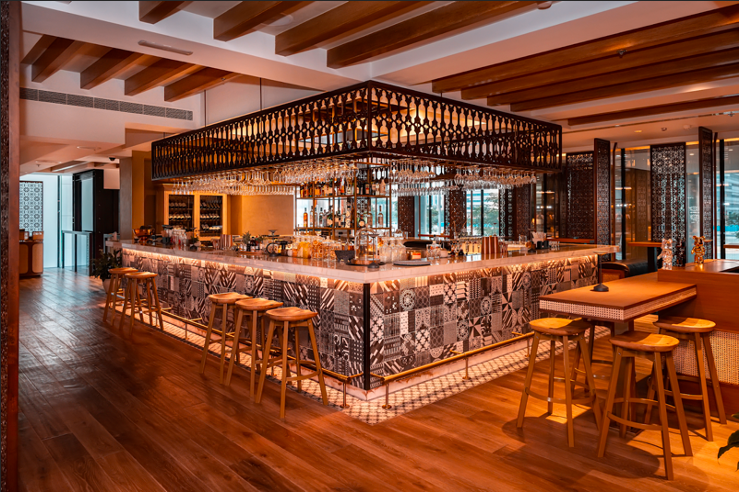 The St. Regis Downtown Dubai Introduces Organic, Natural Wines and Cocktails Masterclasses