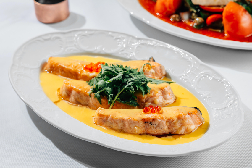 Fumée Steakhouse Introduces Elevated Dining Experiences with New Lunch and Steak & Grape Offers